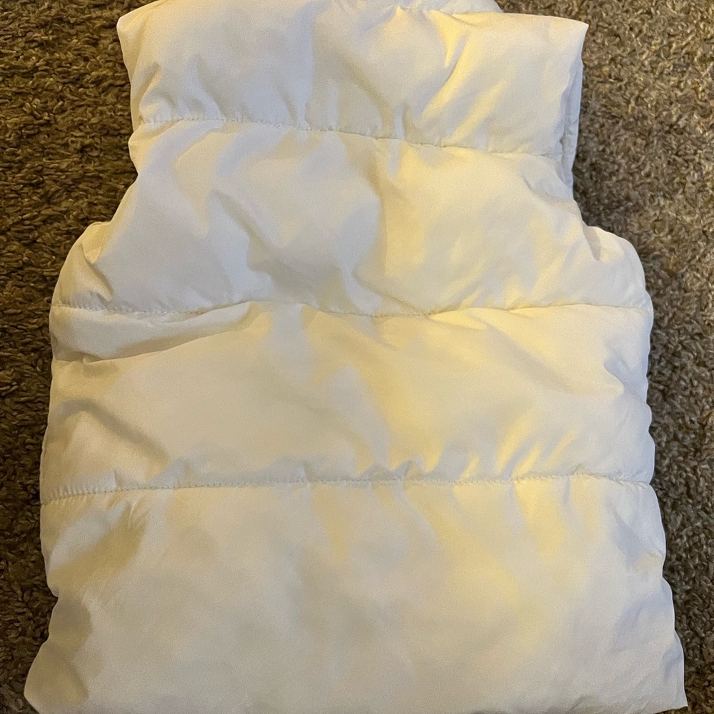 Super cute toddler vest! Looks like new! - Picture 3 of 3